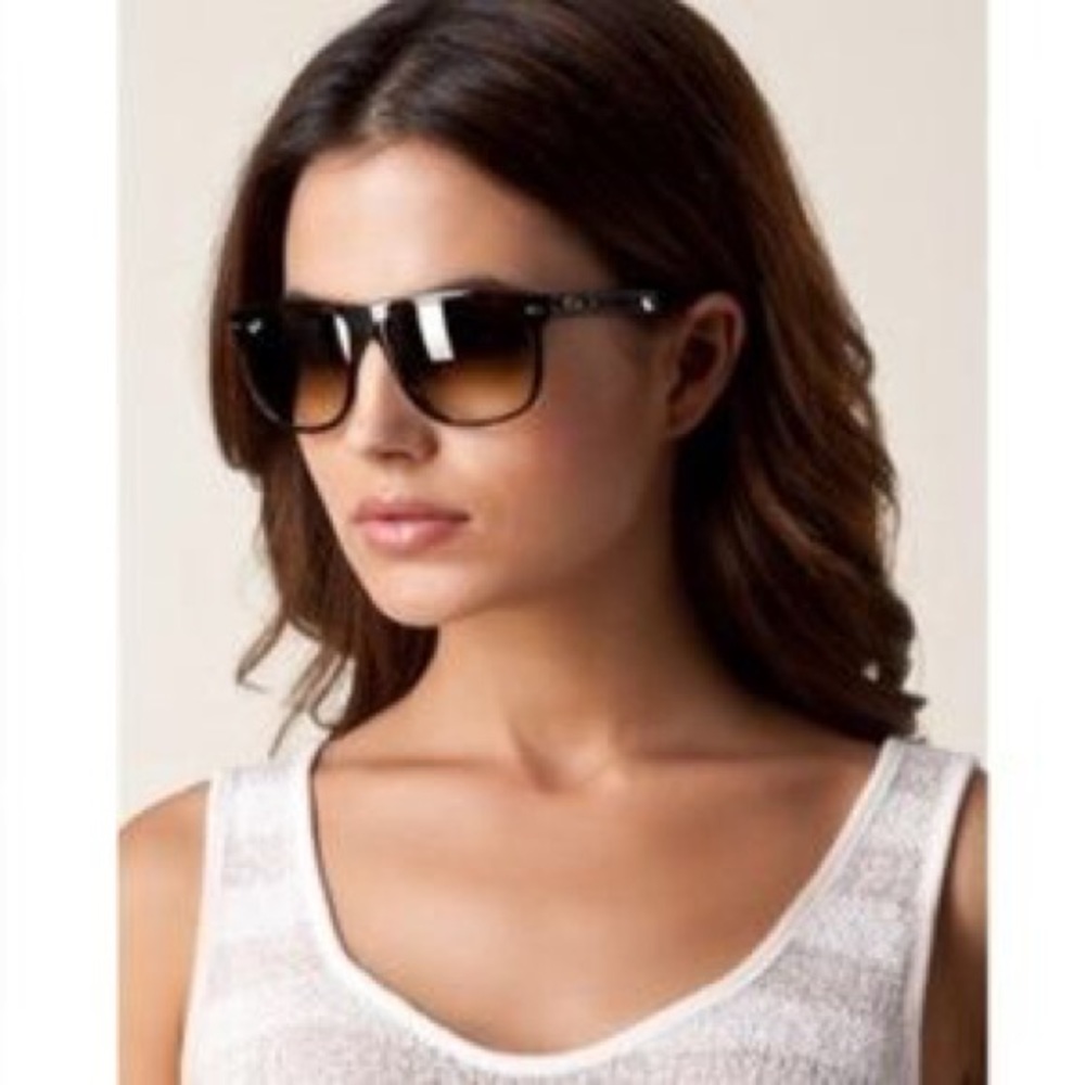 POLARIZED BOYFRIEND RAYBANS